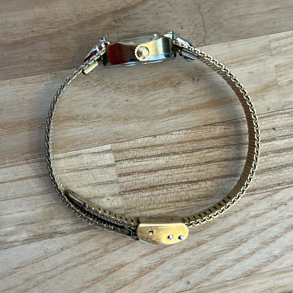 Bulova Diamond Ladies Vintage Watch Gold Plated Case Strap Burgundy Dial Works! - Picture 6 of 13